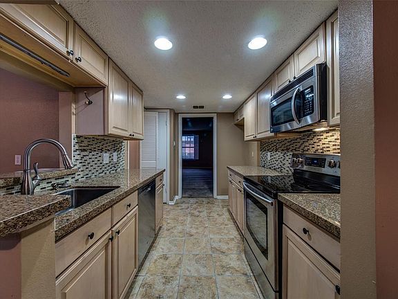 5th image of 14343 Misty Meadow Ln