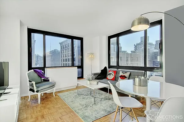 Rented by City Connections Realty | media 16