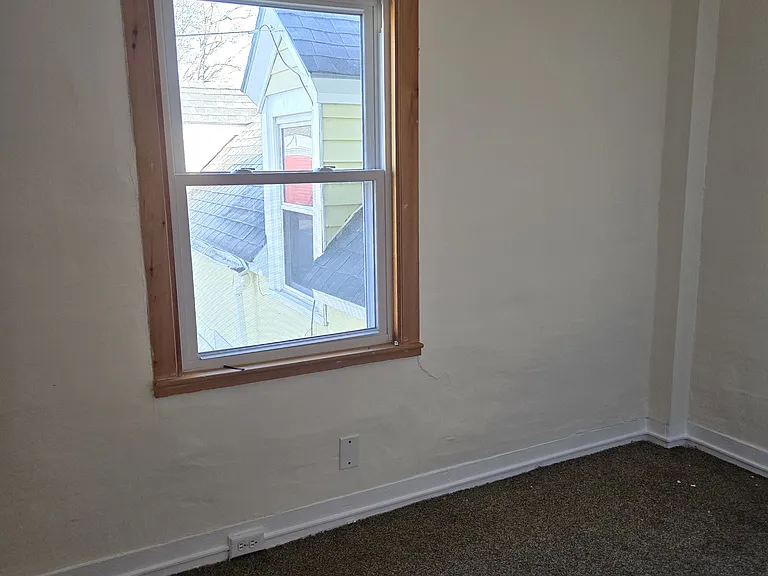20 Hoyt Ln — Photo 11
