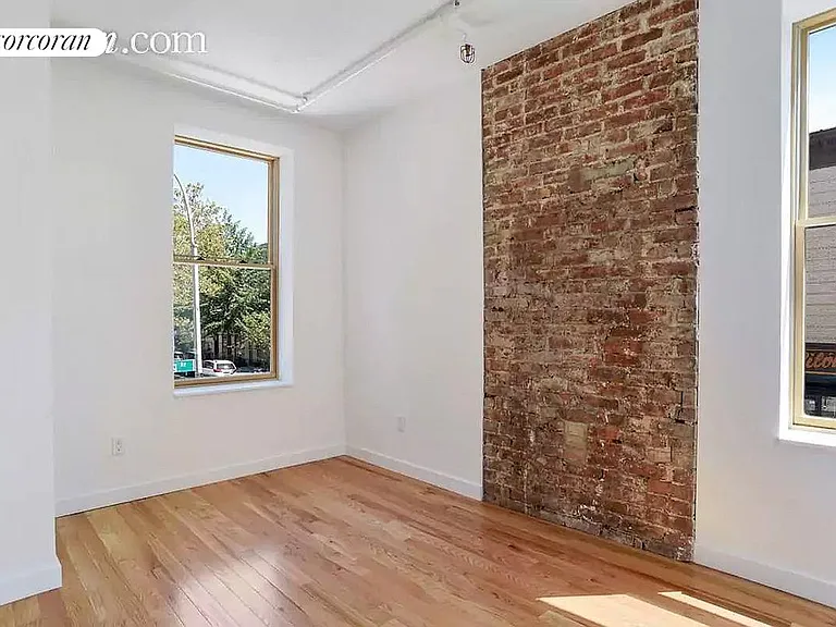 440 Irving Ave #3A — Photo 4