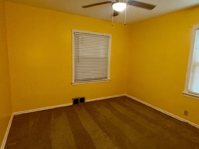 310 E Lyndon Ave — Photo 5