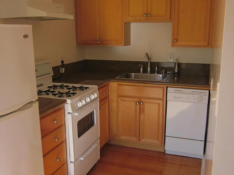 2325 N Point St #GARDEN — Photo 6