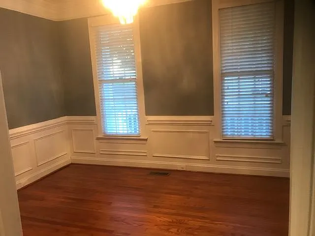 Dinning room 1