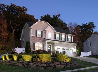 114 Maple Dr, Beaver Falls, PA 15010