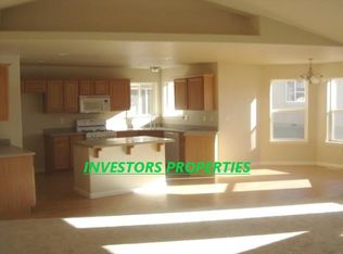 957 Julia Ln, Fernley, NV 89408