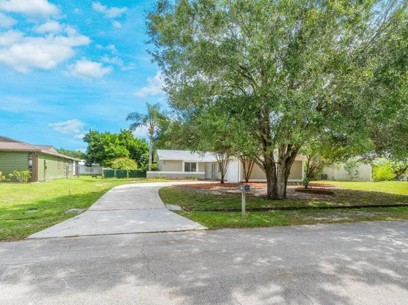 207 SW Homeland Road, Port St Lucie, FL 34953