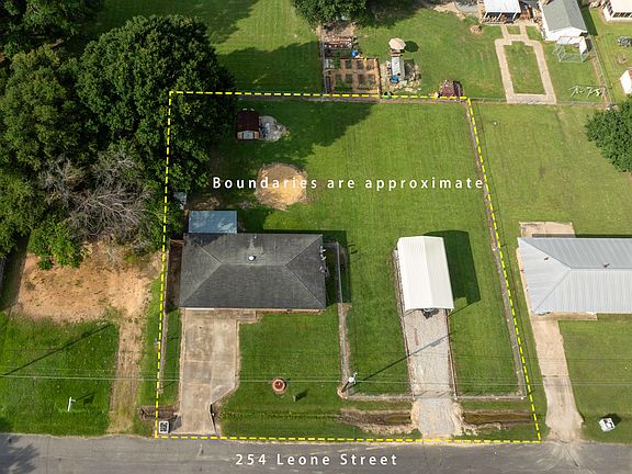 3rd image of 254 Leone St