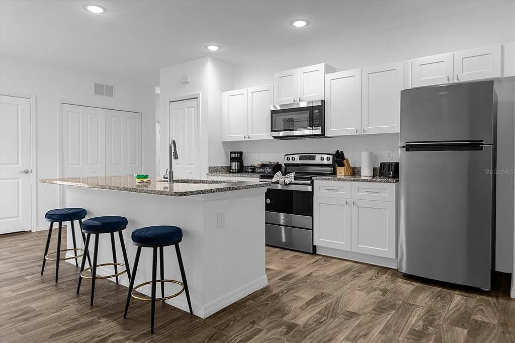 3 bed, 2.0 bath, 1531 sqft, $2,250 — Photo 4