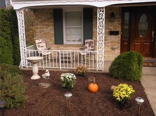 8000 Lawrence Dr, Bethel Park, PA 15102