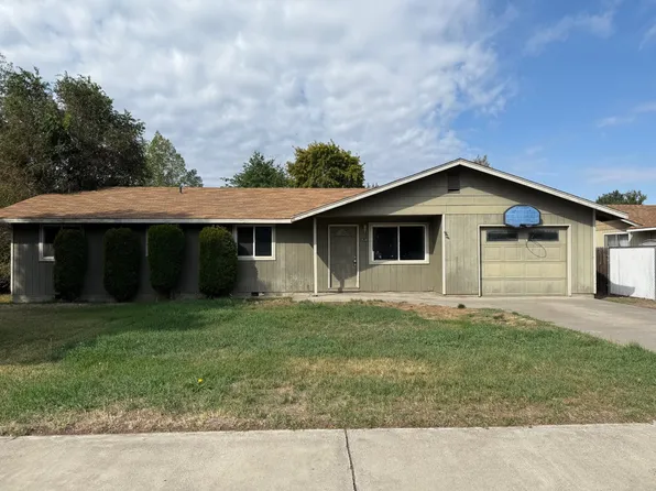 2535 SW 29th St, Redmond, OR 97756