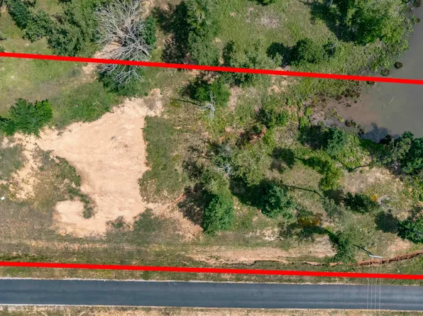 18 N Big Rock Lake Rd, Hallsville, TX 75650
