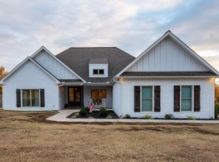 64 Hargrove Rd, Greenbrier, AR 72058