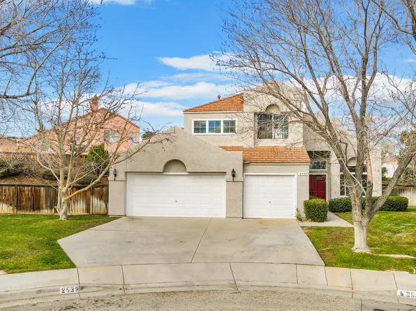 2539 Saratoga Ct, Palmdale, CA 93551