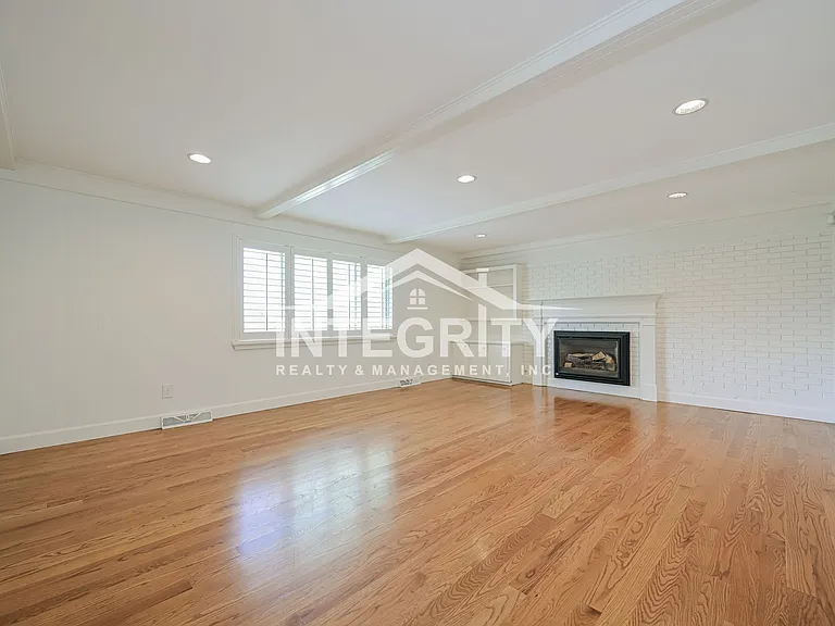 5051 W Portland Dr — Photo 17