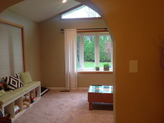 2nd image of 4115 Aspen Cir