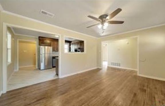 2nd image of 302 Sherman Ave