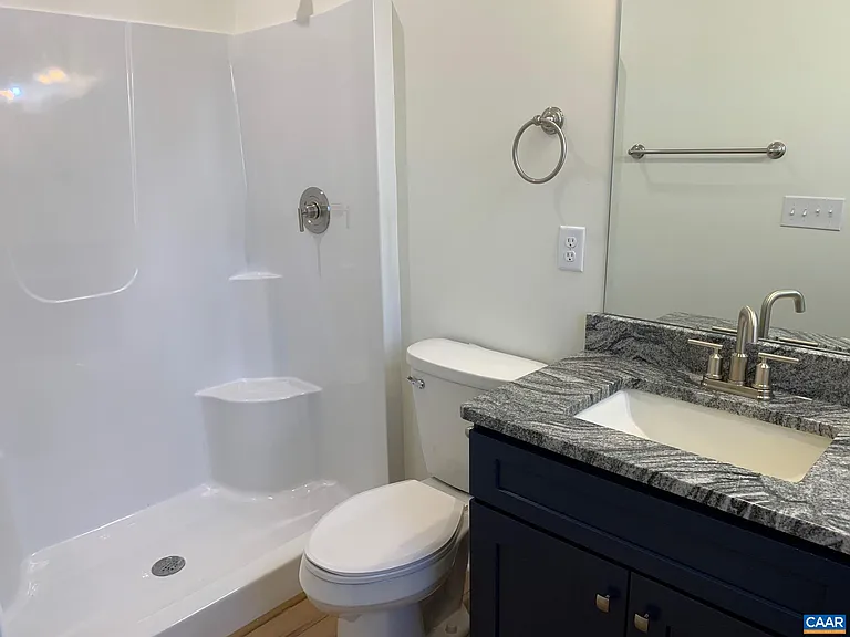 275 Barrington Dr — Photo 6