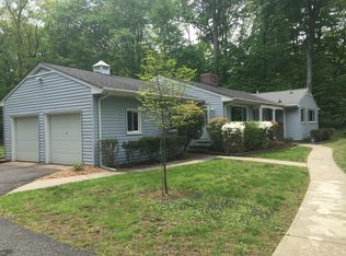 15 Brooklawn Dr, Morris Plains, NJ 07950