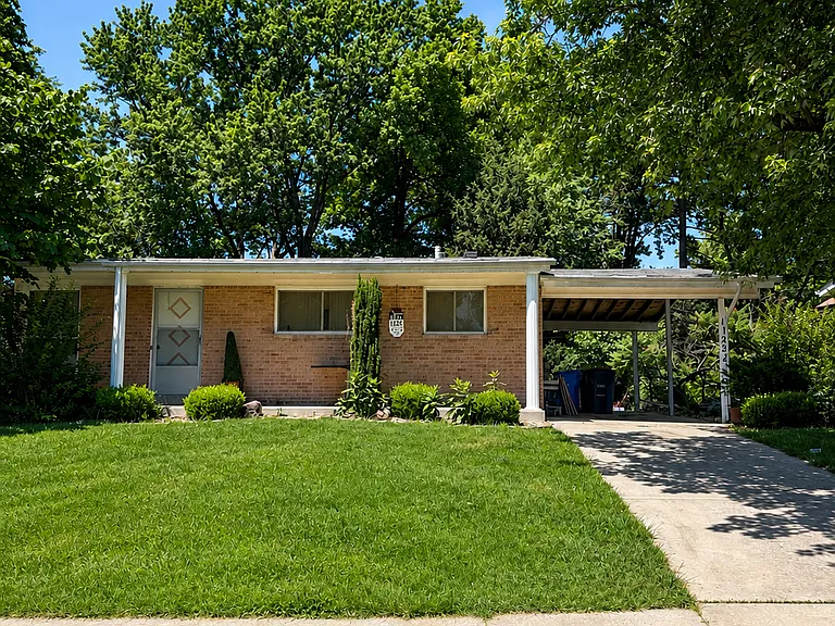 1125 Apache Dr — Photo 1