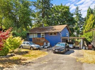 2058 Hillside Ave, Coquitlam, BC