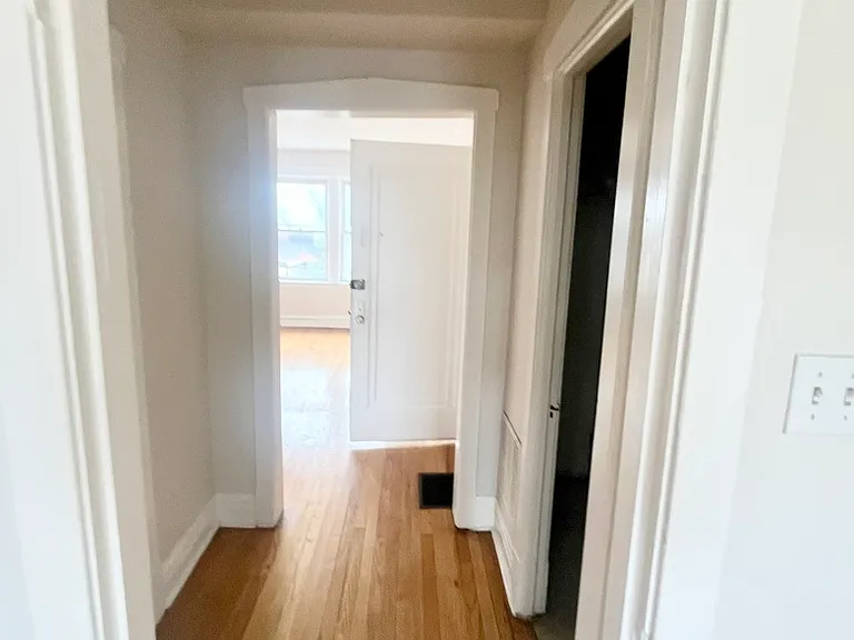 5042 W 21st Pl #8 — Photo 5