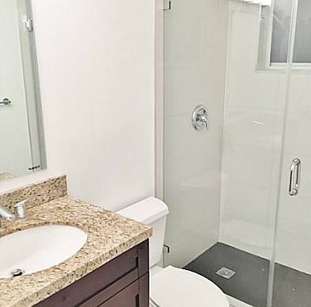 3rd image of 10001 W Bay Harbor Dr APT 201