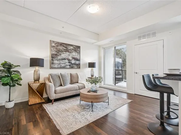 1280 Gordon St #210, Guelph, ON N1L 0N6