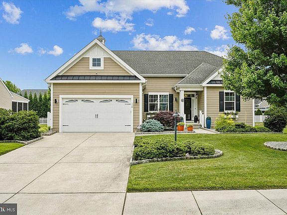 2nd image of 118 Oysterman Dr