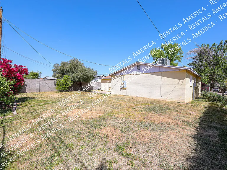 335 E Papago Dr — Photo 24