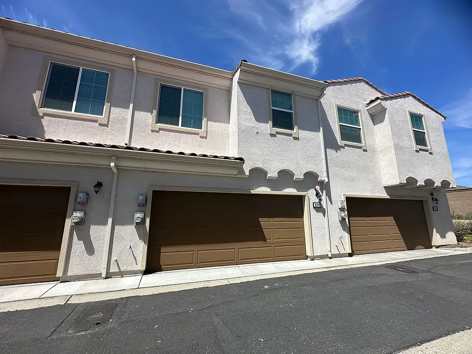 5301 E Commerce Way #62102