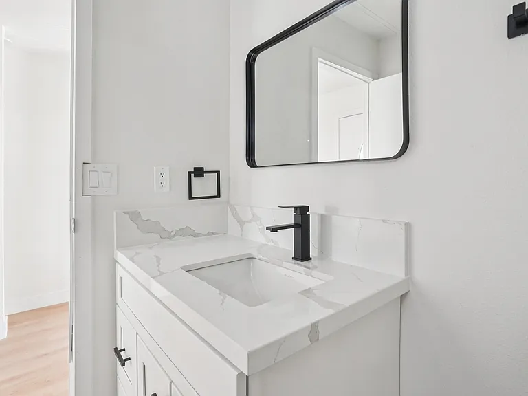 33423 Barcelona Dr — Photo 7