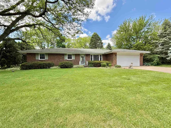 3125 Chancery Rd, Rockford, IL 61109