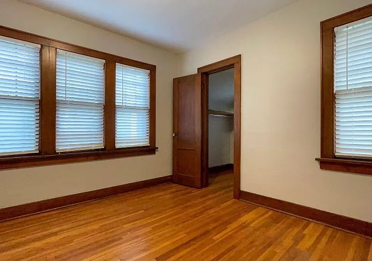 1114 N Carlos St — Photo 15