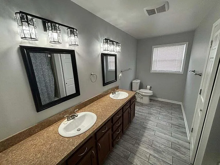 175 Rockwell Ave — Photo 11