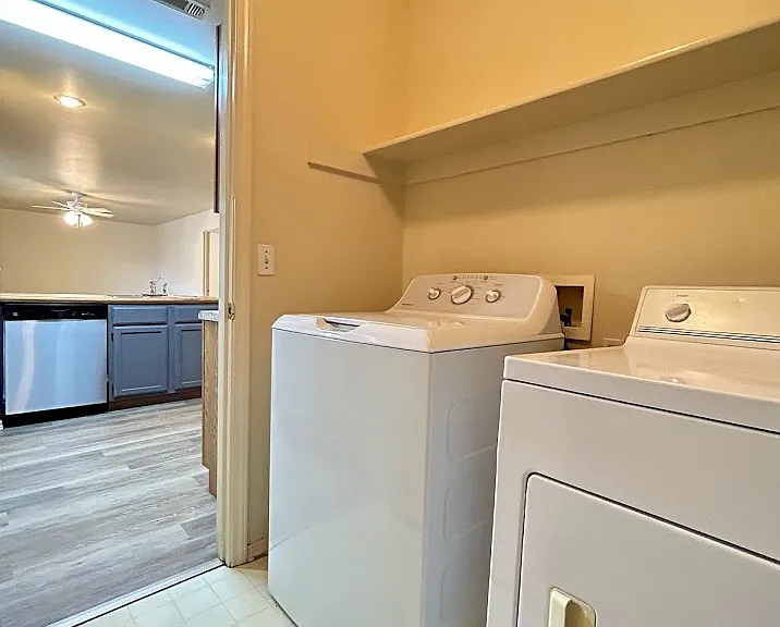 1211 N Oakland Ave #3 — Photo 9