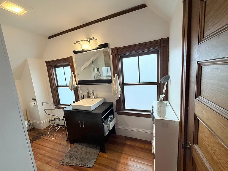 16 Linden Ave #7 — Photo 11