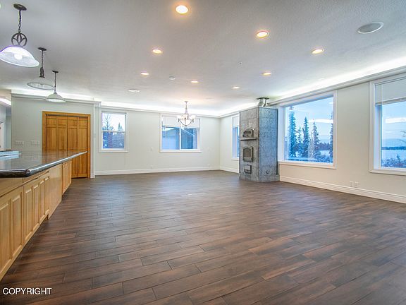 3rd image of 44421 Lake Vista Dr