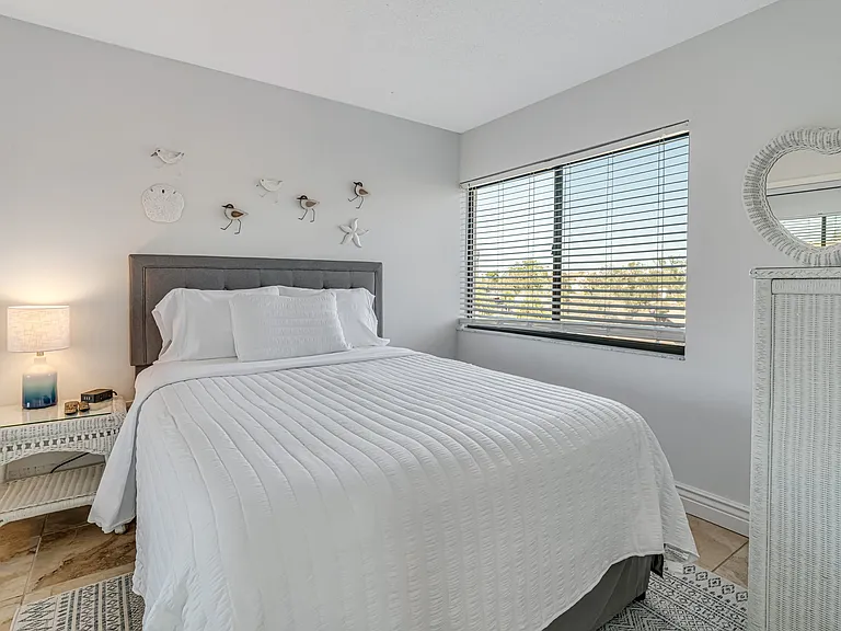 1400 Cove II Pl — Photo 24