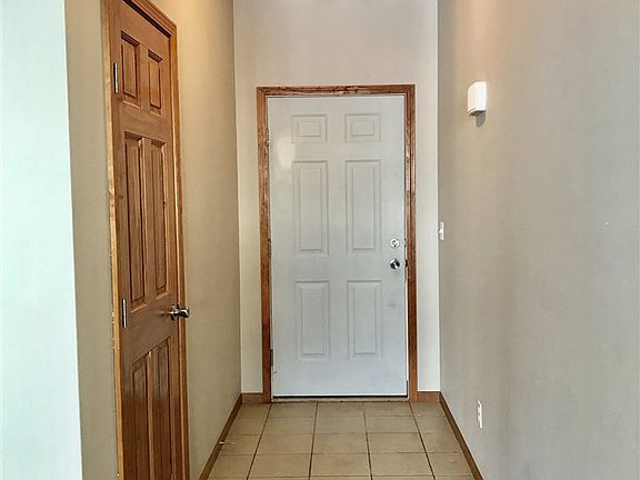 2nd image of 15550 Summerbrooke Ln