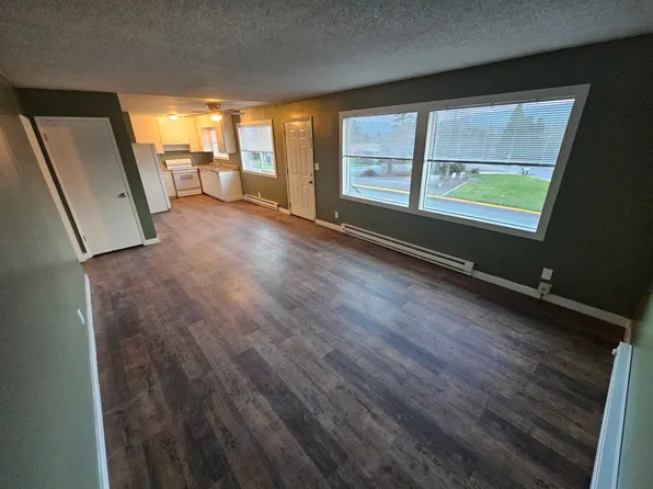 1906 E 10th St, The Dalles, OR 97058