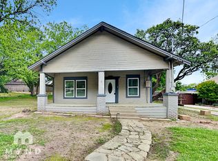114 S Lamar St, Weatherford, TX 76086