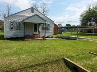 5254 Park Ave, Groves, TX 77619