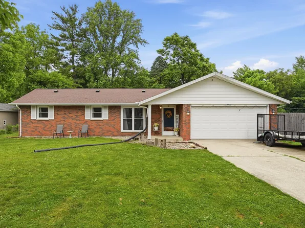7000 W Edgewood Dr, Yorktown, IN 47396