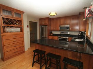 6656 Cardinal Cir N, Maple Grove, MN 55369