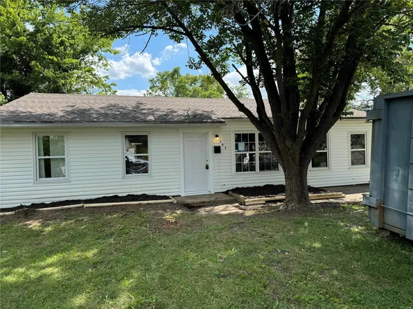 743 Saint Norbert Dr, Cahokia, IL 62206