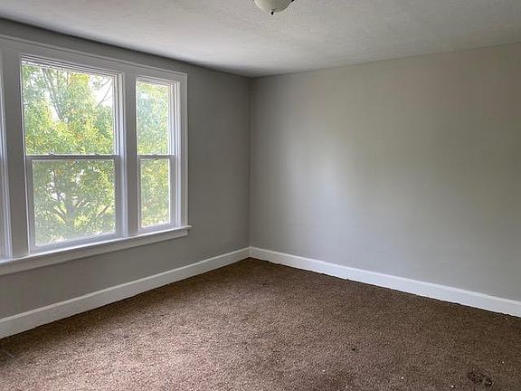 4th image of 849 Fairwood Ave