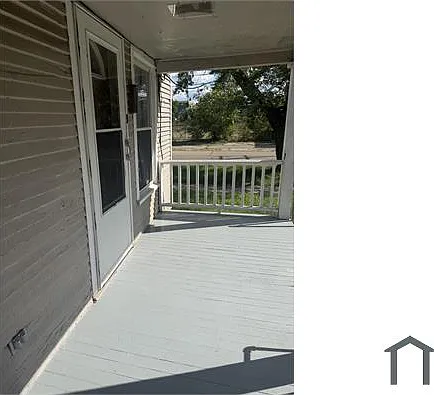 2 bed, 1045 sqft, $1,250 — Photo 3