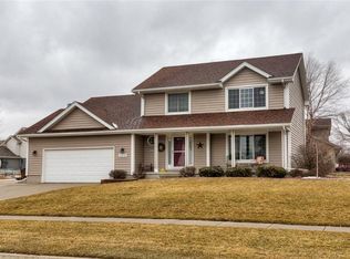 1202 Bentwood Ct, Altoona, IA 50009