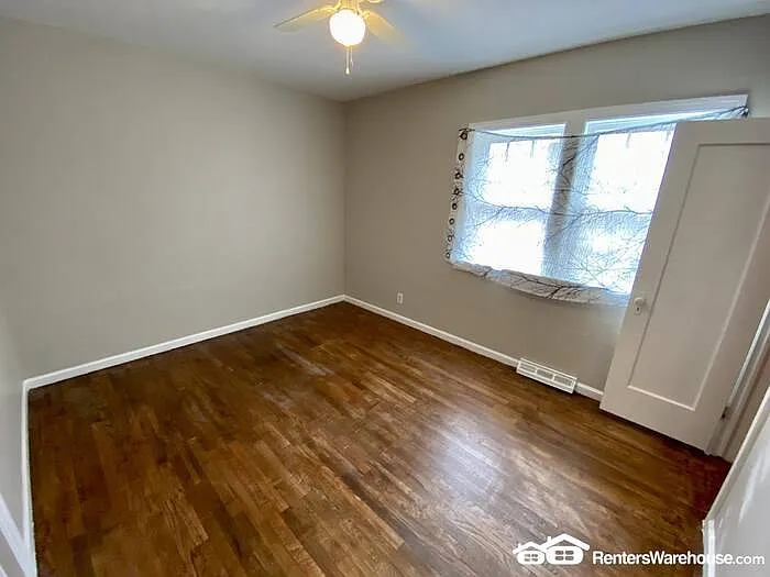 1263 Ames St — Photo 6