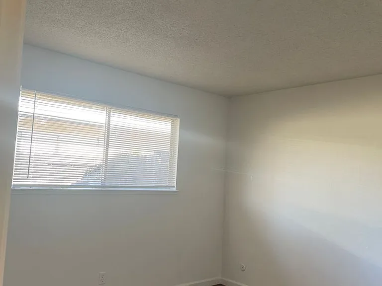 579 Fir St — Photo 12
